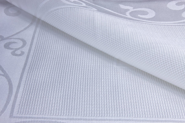 Mitteldecke Ranken mit Bordüre für Kreuzstich